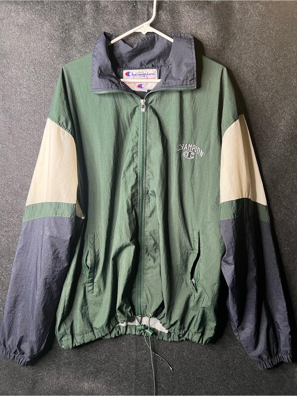 Vintage Champion Logo Jacket Men’s XL Green Full-Zip Pockets Retro Windbreaker